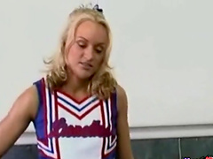 Sassy college girl in cheerleader uniform delivers a mesmerizing blowjob