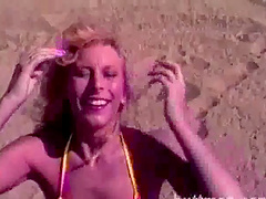 A guy meets a chick at the beach and ends up fucking her