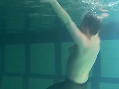 Lenochka Chernova goes swimming naked and plays underwater