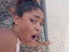 Ebony babe Luna Corazon fucked in the outdoors by a large white dick