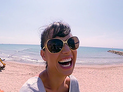 Provocative chick Franceska Jaimes blows a stranger on the beach
