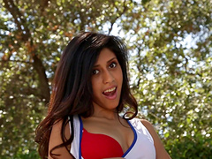 Sexy cheerleader Angel Del Rey drops her panties for wild sex