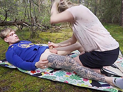 Outdoor dicking with naughty couple in the park - Leonie.HD