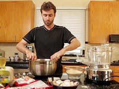 Horny dude enjoys while cooking a nice dinner for his wife